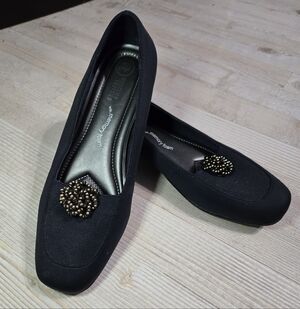 Mootsie Tootsie Size 9 Womens Shoes